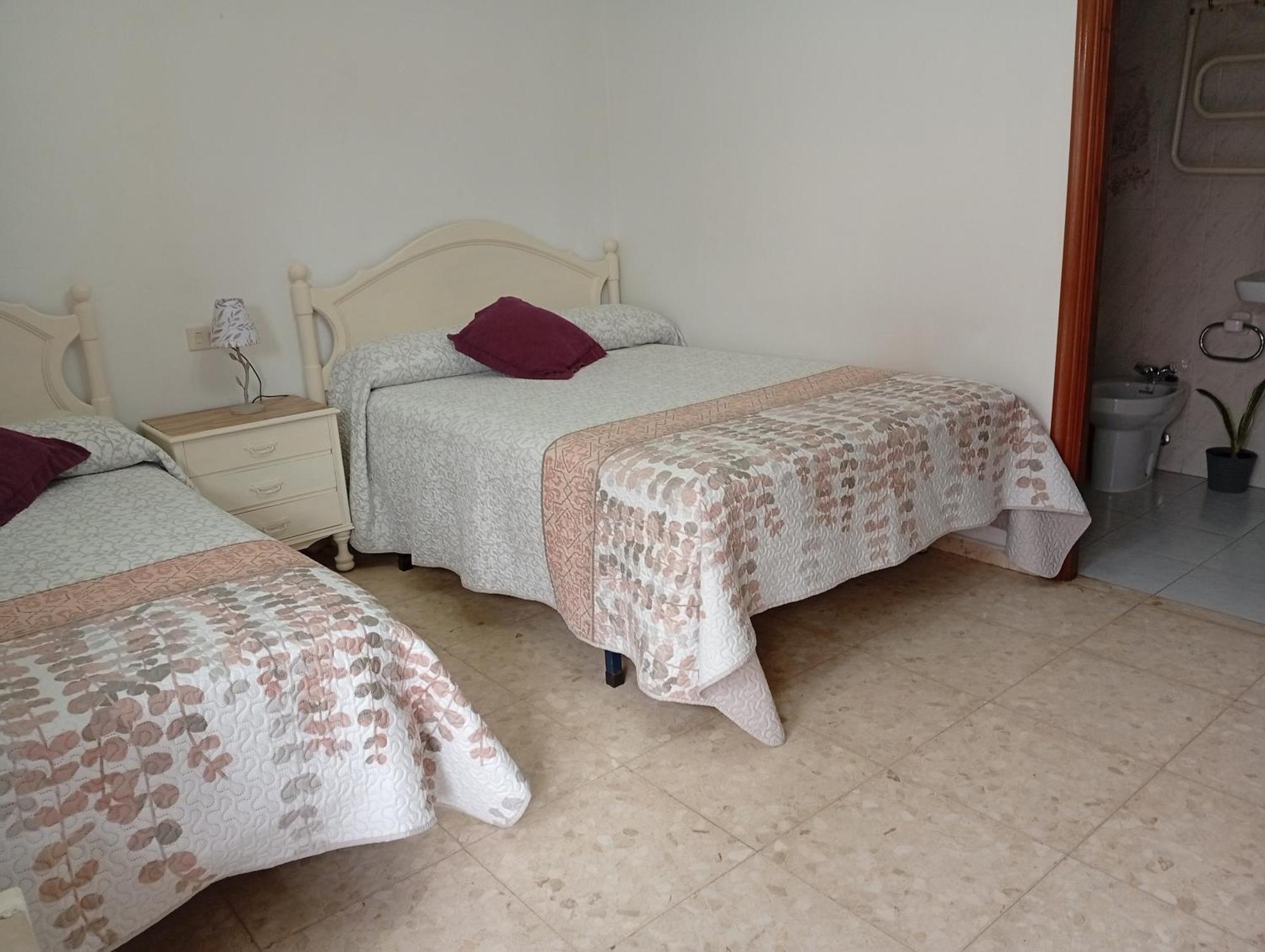 דירות או גרובה Jardin, Terraza Y Barbacoa מראה חיצוני תמונה