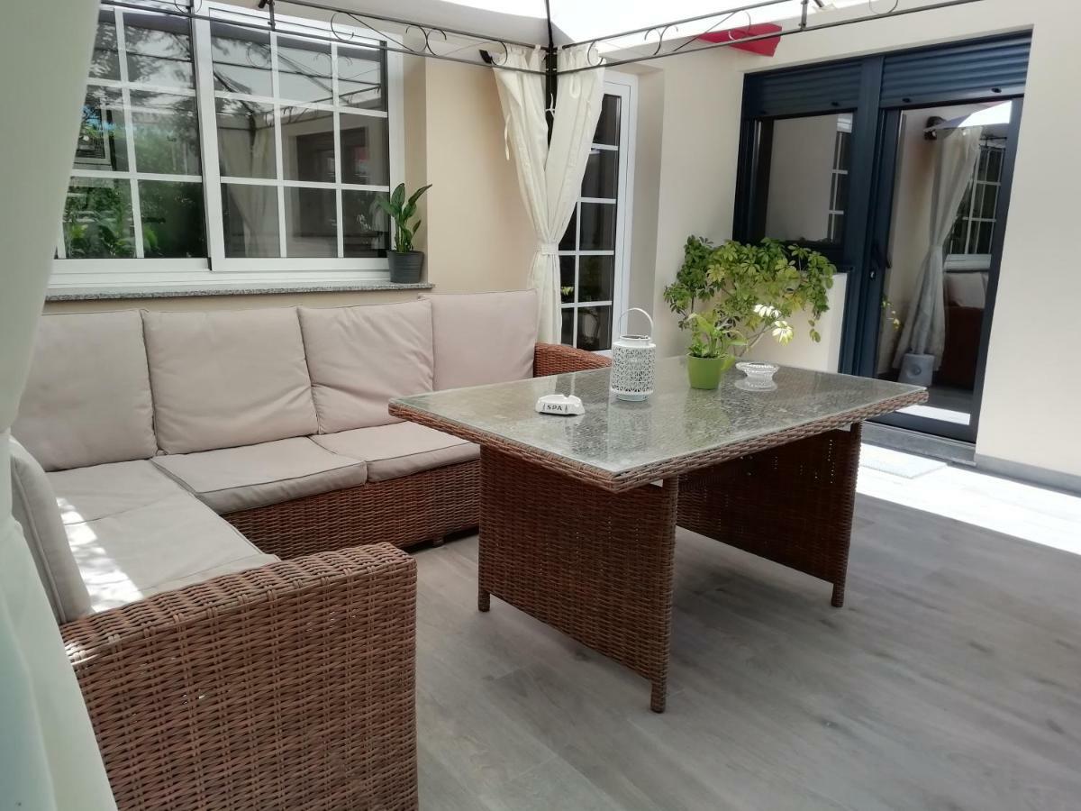 דירות או גרובה Jardin, Terraza Y Barbacoa מראה חיצוני תמונה